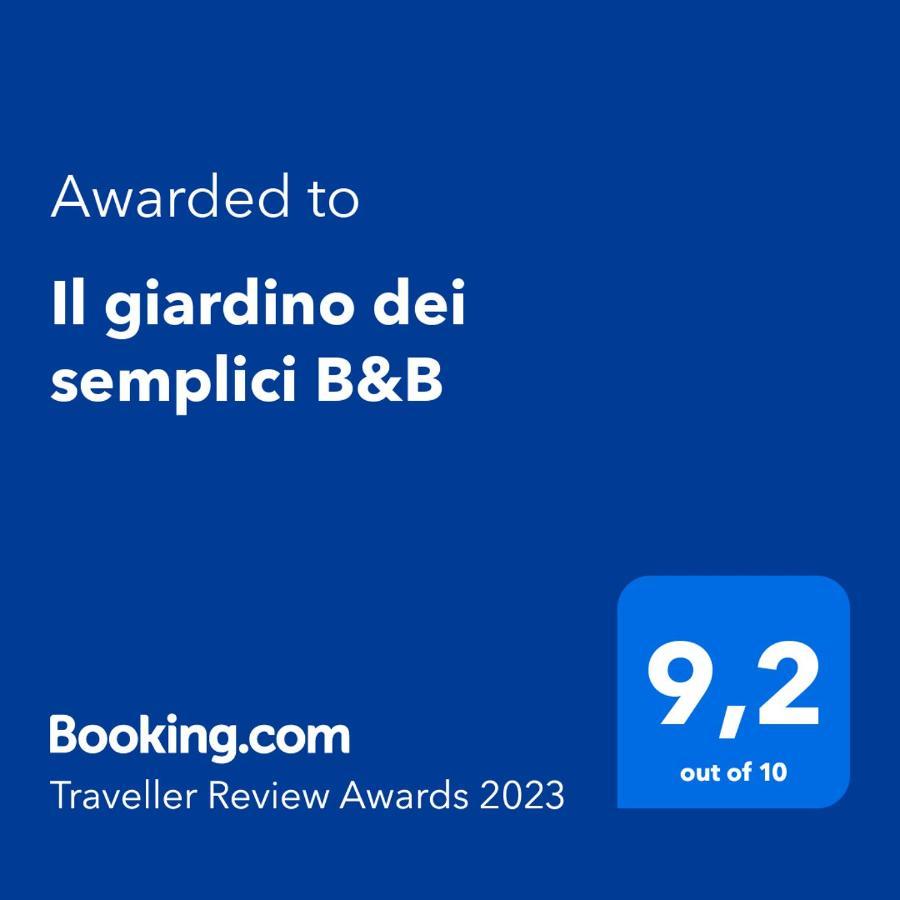 Il giardino dei semplici B&B Caulonia Esterno foto